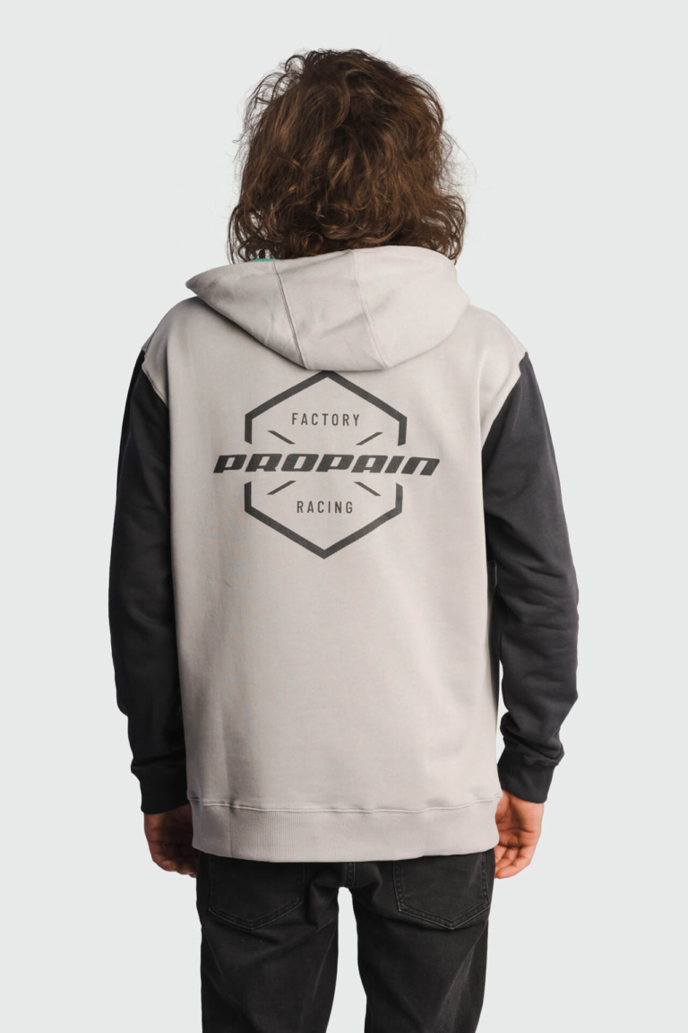 2 PROPAIN-Apparel-Casual-MY22-Studio-web-7213