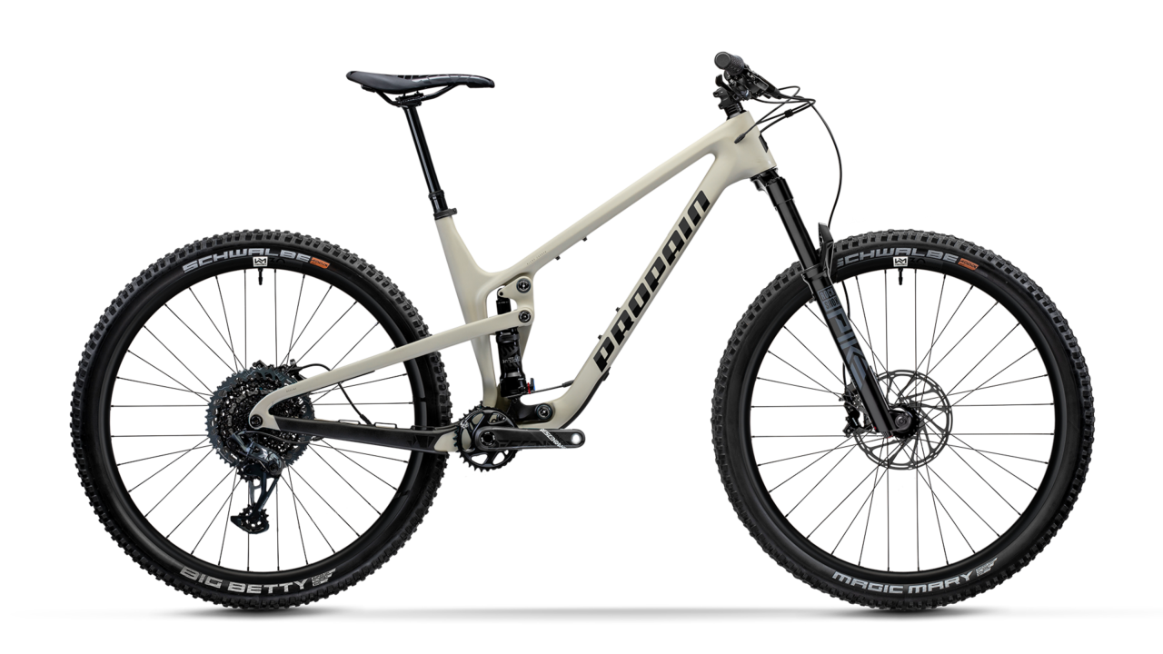 Hugene 2 CF Select X01