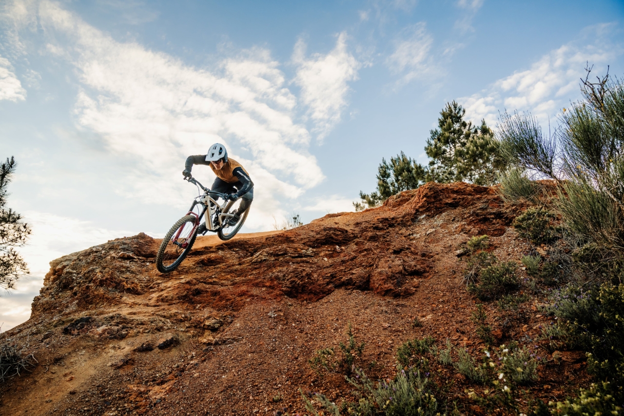 PROPAIN-Sresh-SL-Action-MY25-eignerframes_DSC2849