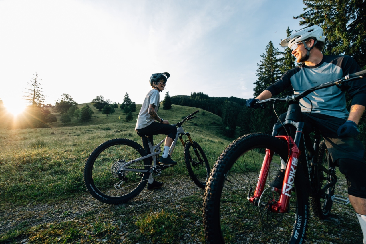 PROPAIN-Hugene-3-CF-MY25-Action-Allgaeu-MB-web-3225