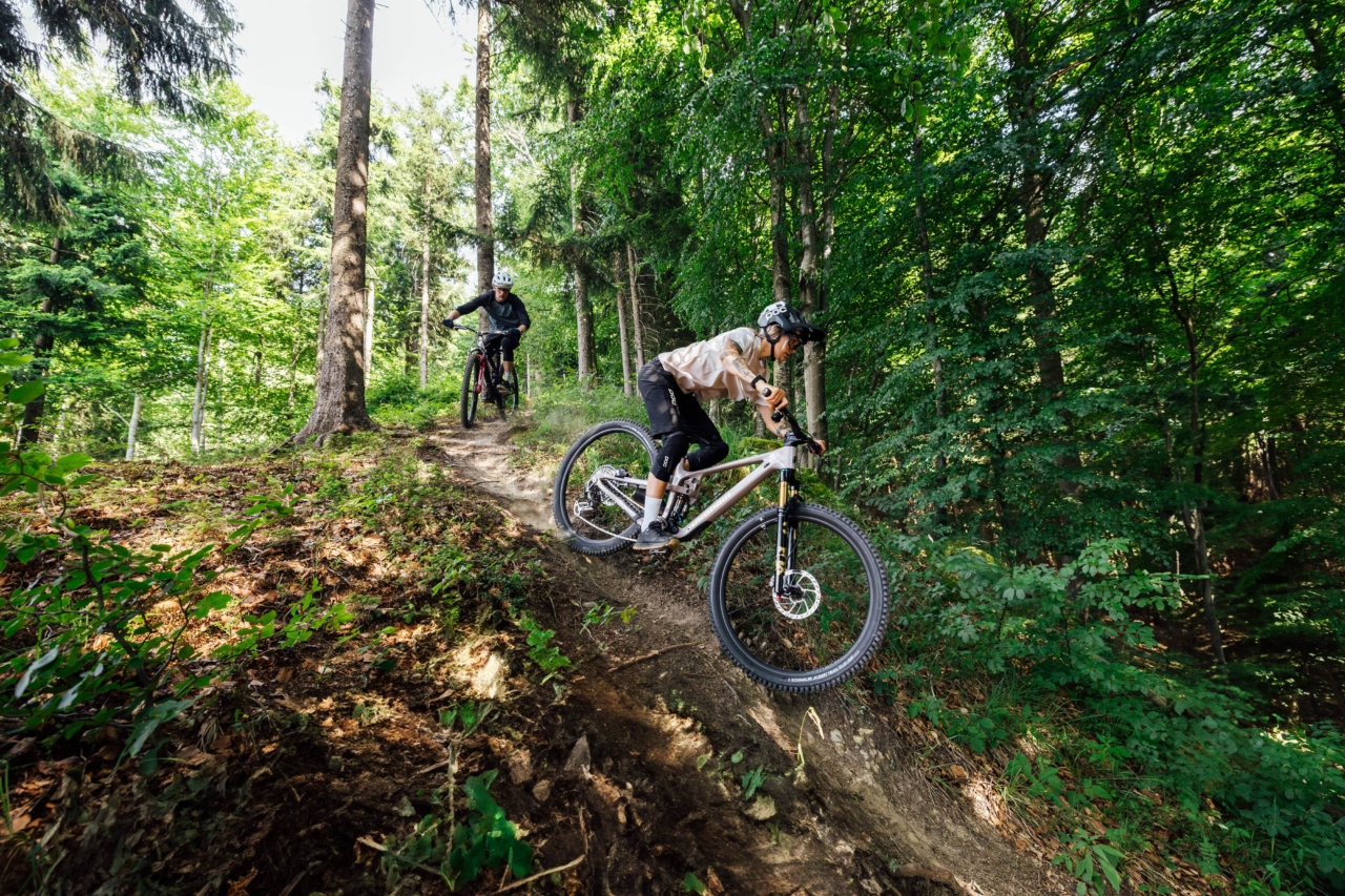 PROPAIN-Hugene-3-CF-MY25-Action-Allgaeu-MB-web-5574